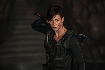 Netflix THE OLD GUARD 2020, the-old-guard, 2020-movies, movies, charlize-theron, netflix HD wallpaper