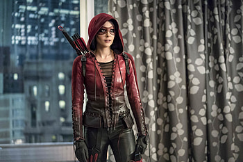Willa Holland As Thea Queen In Arrow Tv Series, willa-holland, celebrities, girls, arrow, tv-shows HD wallpaper
