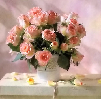 For those with July birtays, table, pink, white, bouquet, roses, petals, green, vase HD wallpaper