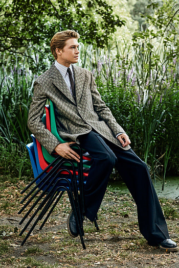 Joe Alwyn, Modern leading man, Taylor Swift's boyfriend, Hollywood HD phone wallpaper