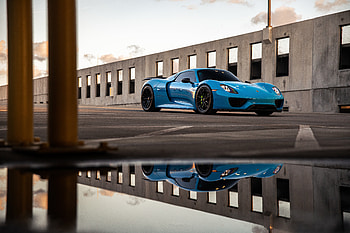 - Porsche 918 Spyder: Urban Blue Reflection, vehicle, Porsche 918 Spyder HD wallpaper