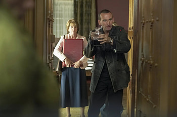 Christopher Eccleston's perspective, Promoting gender diversity, Doctor Who revolution, Season 13 expectations HD wallpaper
