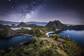 Komodo Island, Cruise highlights, Aqua expeditions, National park HD wallpaper
