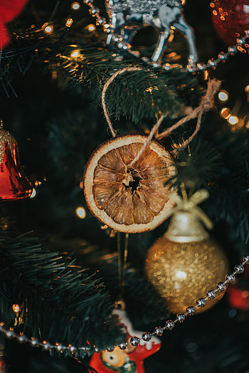Holidays, New Year, Decorations, Christmas, Christmas Tree, Garland, Garlands HD phone wallpaper