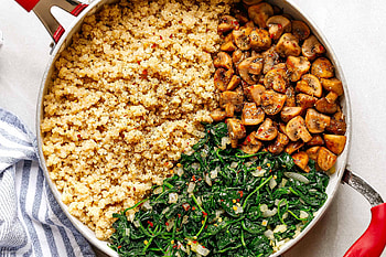 Spinach and mushrooms, Quinoa HD wallpaper