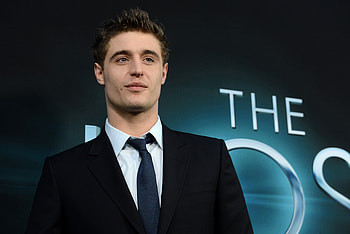 Max Irons, Biography, Super stars bio, Height HD wallpaper