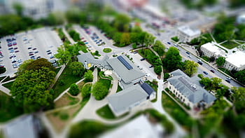 Aerial view of campus with green landscaping and parking, Manhattan, KS HD wallpaper