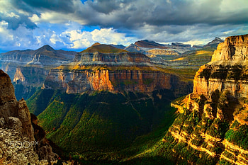 Canyon, Mountains, Light, Rocks, Clouds HD wallpaper