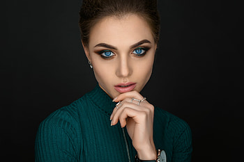 Blue Eyes Girl Closeup Portrait, blue-eyes, girls, model, portrait, closeup HD wallpaper