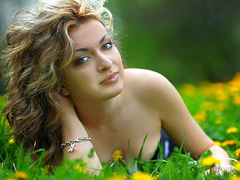 Beauty on Grass, cool HD wallpaper