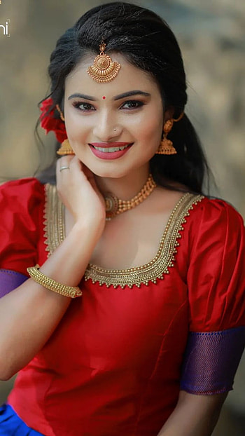 sandra, actress, lip, traditional, beauty, mallu HD phone wallpaper