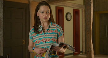 Emilia Clarke In Me Before You Movie, me-before-you, emilia-clarke, movies, 2016-movies HD wallpaper