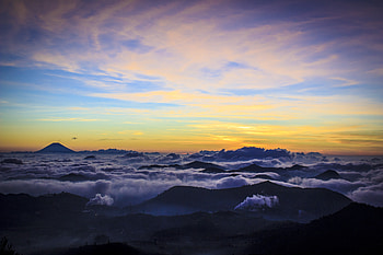 Clouds, horizon, mountains, sky, nature HD wallpaper