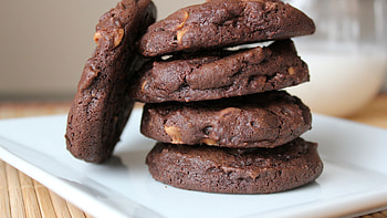 Delectable cookie recipe, Chocolatey goodness, Cooking inspiration, Almonds and cookies HD wallpaper