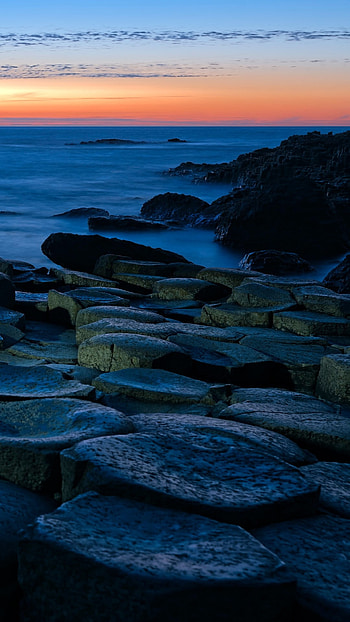 Sunset, Basalt Columns, Giants Causeway, Northern Ireland HD phone wallpaper