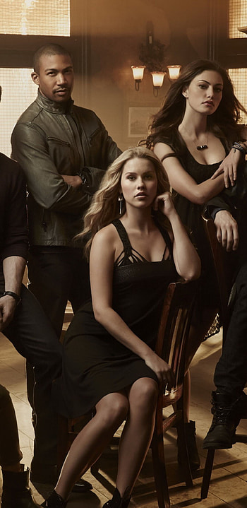 Klaus Mikaelson, , Powerful vampire, Intense gaze HD phone wallpaper