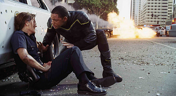 Hancock review, resolution, Critic's opinion, Action-packed superhero flick HD wallpaper