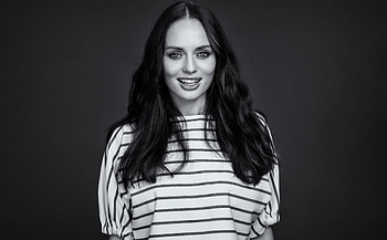 Smile, black and white, Laura Haddock HD wallpaper