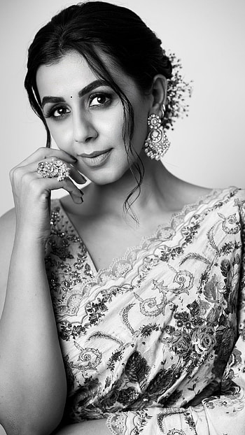 Nikki galrani, nikki, galrani, monochrome, telugu actress, model, sexy gorgeous HD phone wallpaper