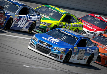 Dale Earnhardt Jr. masters the Talladega draft. (Harold Hinson/HHP for HD wallpaper