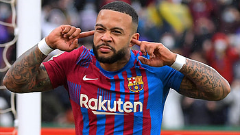 Memphis Depay barcelona, Comeback victory, Last-minute penalty, Exciting football match HD wallpaper