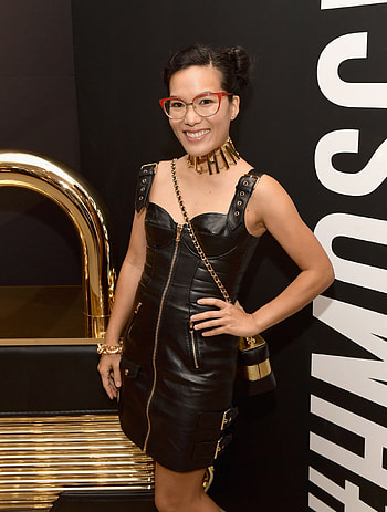 Ali Wong, Krisetya Pet skirt HD phone wallpaper