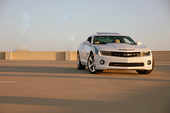2010 Summit White Camaro SS, white, black, camaro ss, hockey stripes HD wallpaper