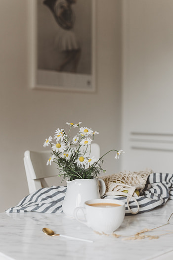 Flowers, Camomile, Cup, Bouquet, Vase, Tea HD phone wallpaper