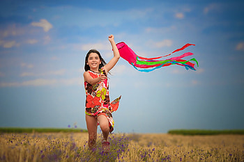 little girl, childhood, blonde, fair, nice, adorable, bonny, sweet, Belle, white, Hair, girl, run, comely, sightly, pretty, face, lovely, pure, child, graphy, cute, baby, , Nexus, beauty, play, kid, feet, Fields, beautiful, people, little, pink, sky, dainty HD wallpaper