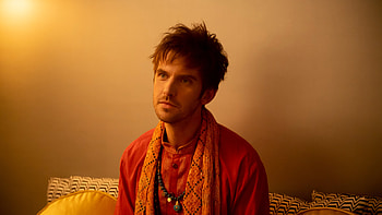 Legion TV show, Complex twists, Fragmented plot, Captivating storytelling HD wallpaper