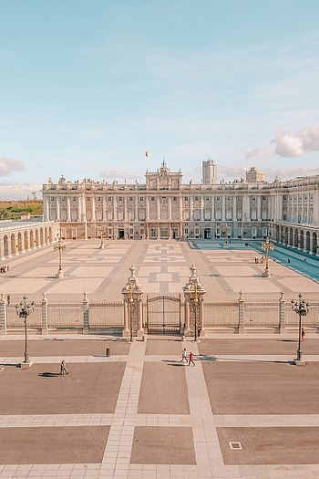 Madrid Palace, Top things to do, Travel in Spain, graphy spots HD phone wallpaper