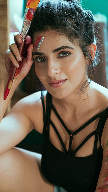 Ishwarya Menon, tamil actress HD phone wallpaper