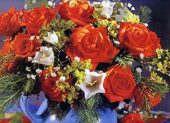 Goldtinged Roses, vase, bouquet, flowers, roses HD wallpaper