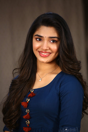 kriti Shetty, actress, hair, lip, human_body, tamil, malayalam, india, telugu HD phone wallpaper