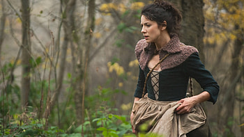 Outlander TV series, Compelling narrative, Romantic escapades, Memorable moments HD wallpaper
