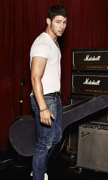 Nick Jonas 2018, Fresh , Stylish visuals, Music artist HD phone wallpaper