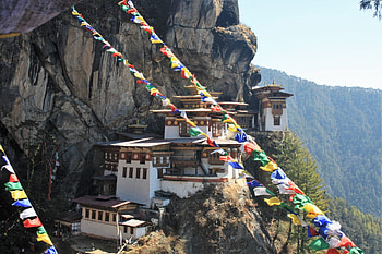 Bhutan's culture and trekking, Himalayan fair trekking, Adventure-packed, Stunning landscapes HD wallpaper