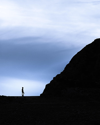 Mountain, Silhouette, Miscellanea, Miscellaneous, Loneliness, Lonely, Alone HD phone wallpaper