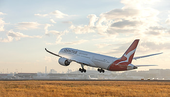 Qantas, Vaccinated, Rewarded, Travel Insider HD wallpaper