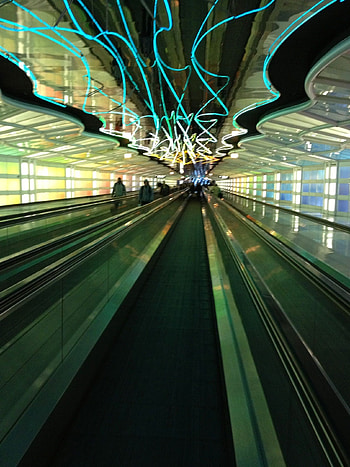 Chicago O'Hare Airport, Colors of lights, Moving walkway, Travels HD phone wallpaper