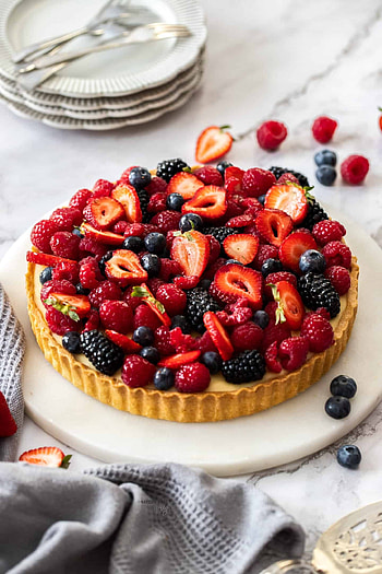 Fruit custard tart, Sugar Salt Magic creation, Creamy and fruity, Luscious dessert HD phone wallpaper