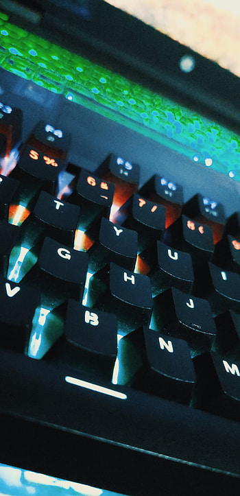 Gamer, teclado led, pc gamer, led, compu gamer, teclas, tecnología, teclado gamer HD phone wallpaper