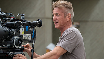 Sean Penn, Directorial debut, Thriller genre, Acting pursuit HD wallpaper