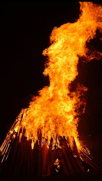 Bonfire, Orange Bonfire HD phone wallpaper