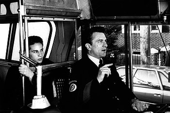 A Bronx Tale (1993), Gangster genre, Compelling narratives, Crime drama HD wallpaper