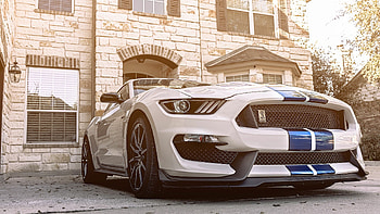 Ford laptop , Stylish backgrounds, Ford brand loyalty, Tech-savvy HD wallpaper