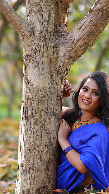 Anusha Parda, telugu actress, model, saree beauty HD phone wallpaper