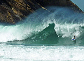 Great Waves, sea, great, wave, beach HD wallpaper