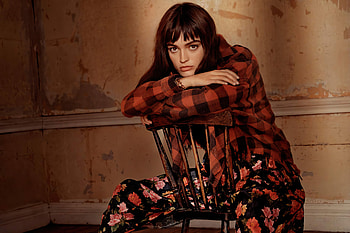 Emma Mackey Net A Porter October 2020, emma-mackey, celebrities, girls HD wallpaper
