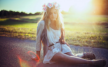 little girl, blonde, cute, baby, set, beauty, nice, flower, feet, kid, sunset, sweet, white, graphy, girl, beautiful, grass, people, tree, little, pretty, love, green, Princess, cool, street, face, sky, lovely, hair, child HD wallpaper